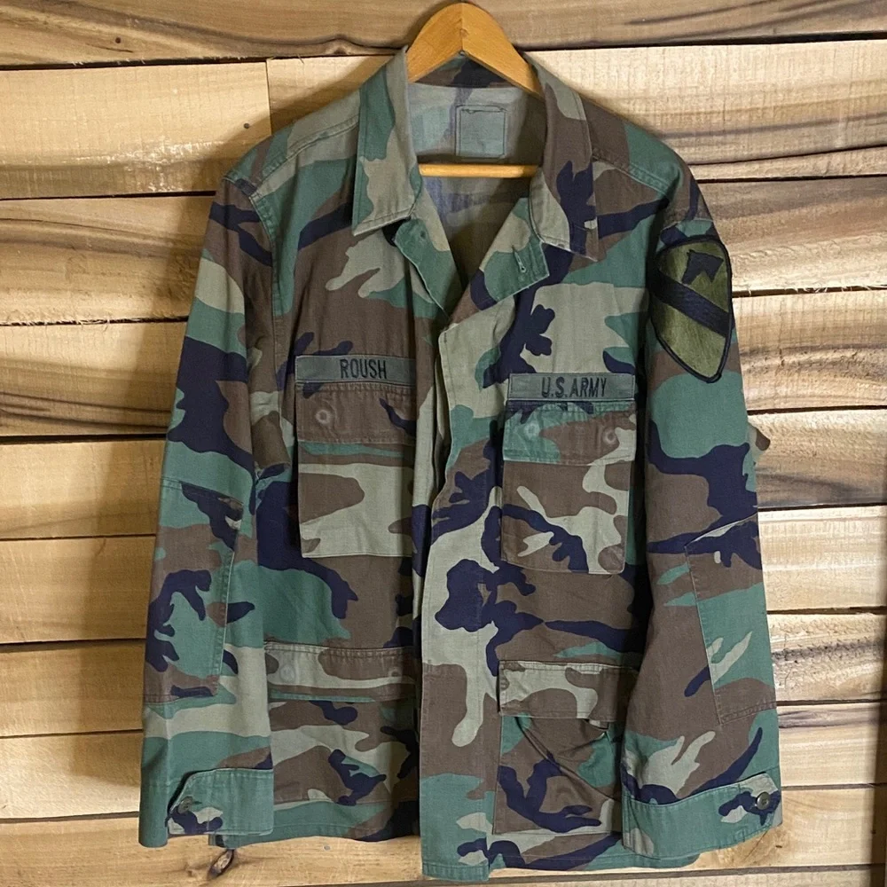 Vintage Woodland Camouflage Military Jacket subdued 1st Cavalry Division Large - Picture 1 of 9